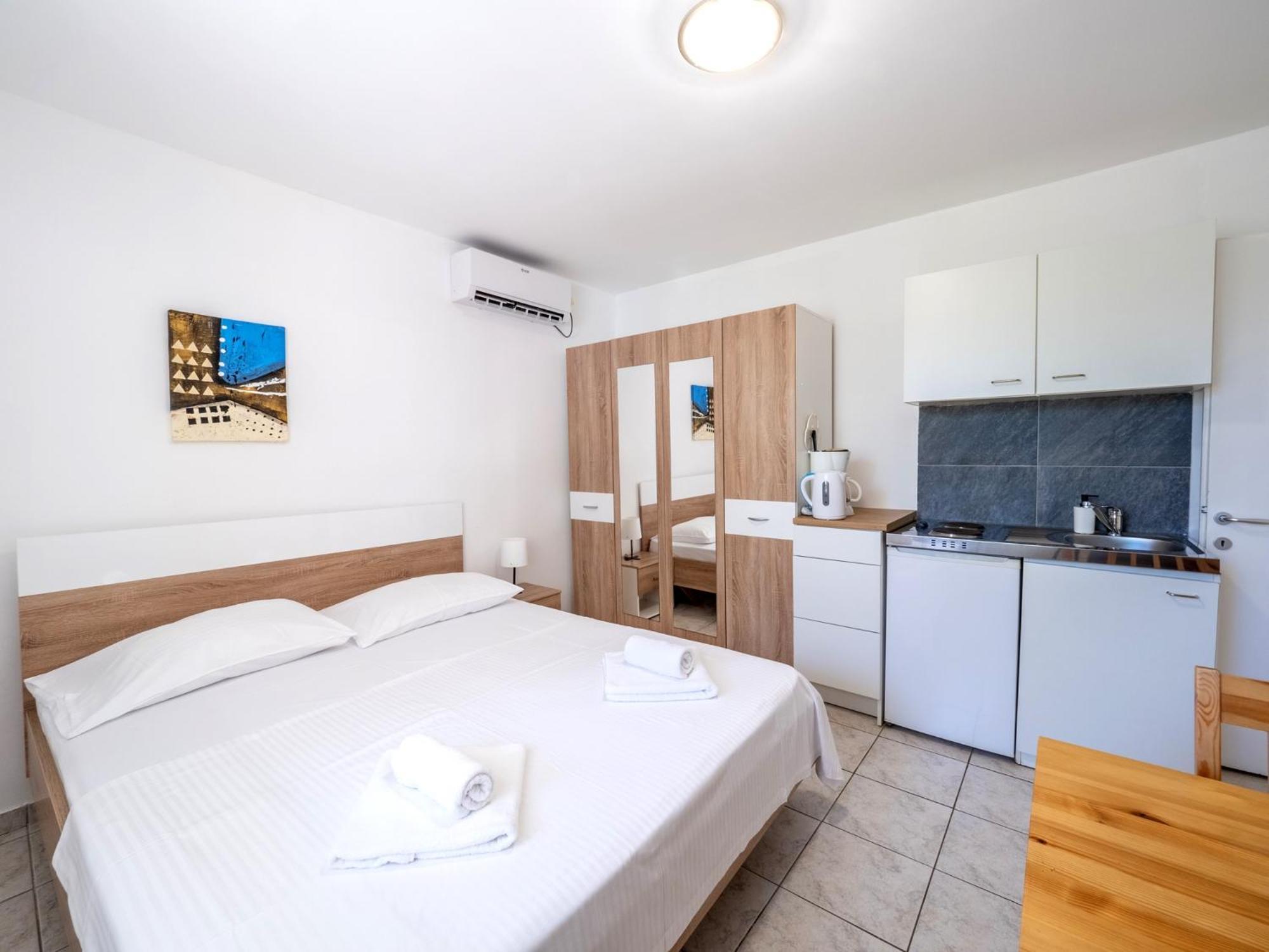 Apartments Bianca Baška Екстериор снимка